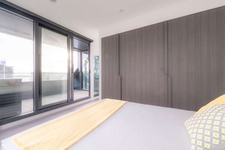 1001/10 Commerce Street Auckland Central_10