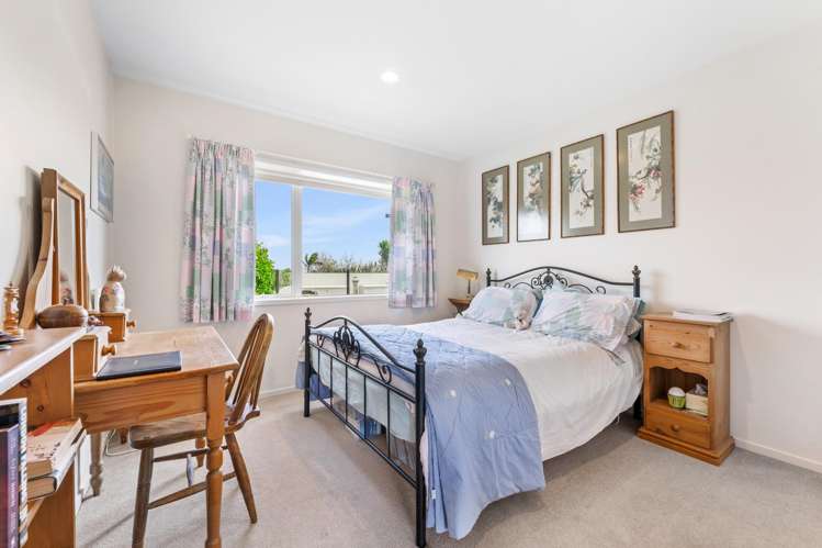 1382 Old North Road Helensville_46