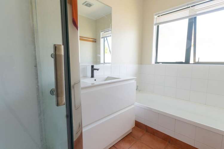 20B Huia Road 10695_7