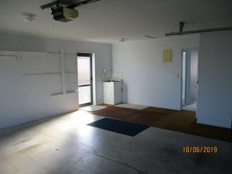25 Nottingham Drive 1074_16