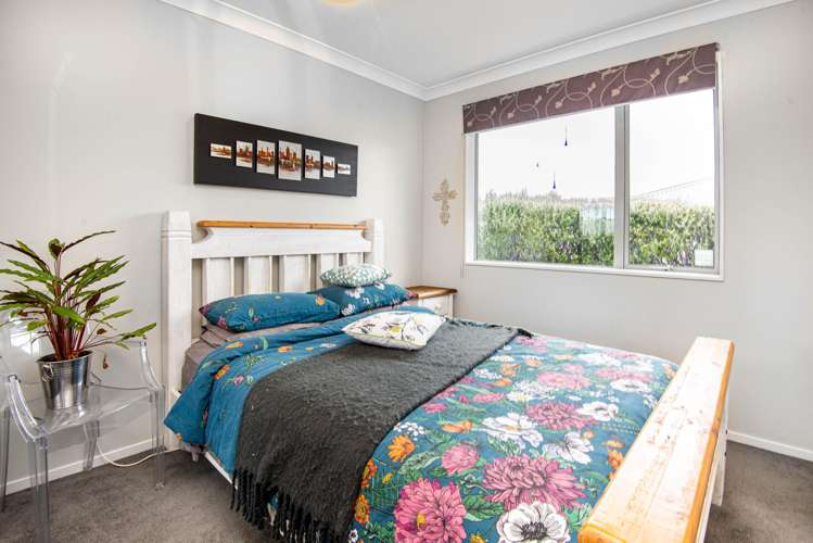 64 Aotea Drive Aotea_18