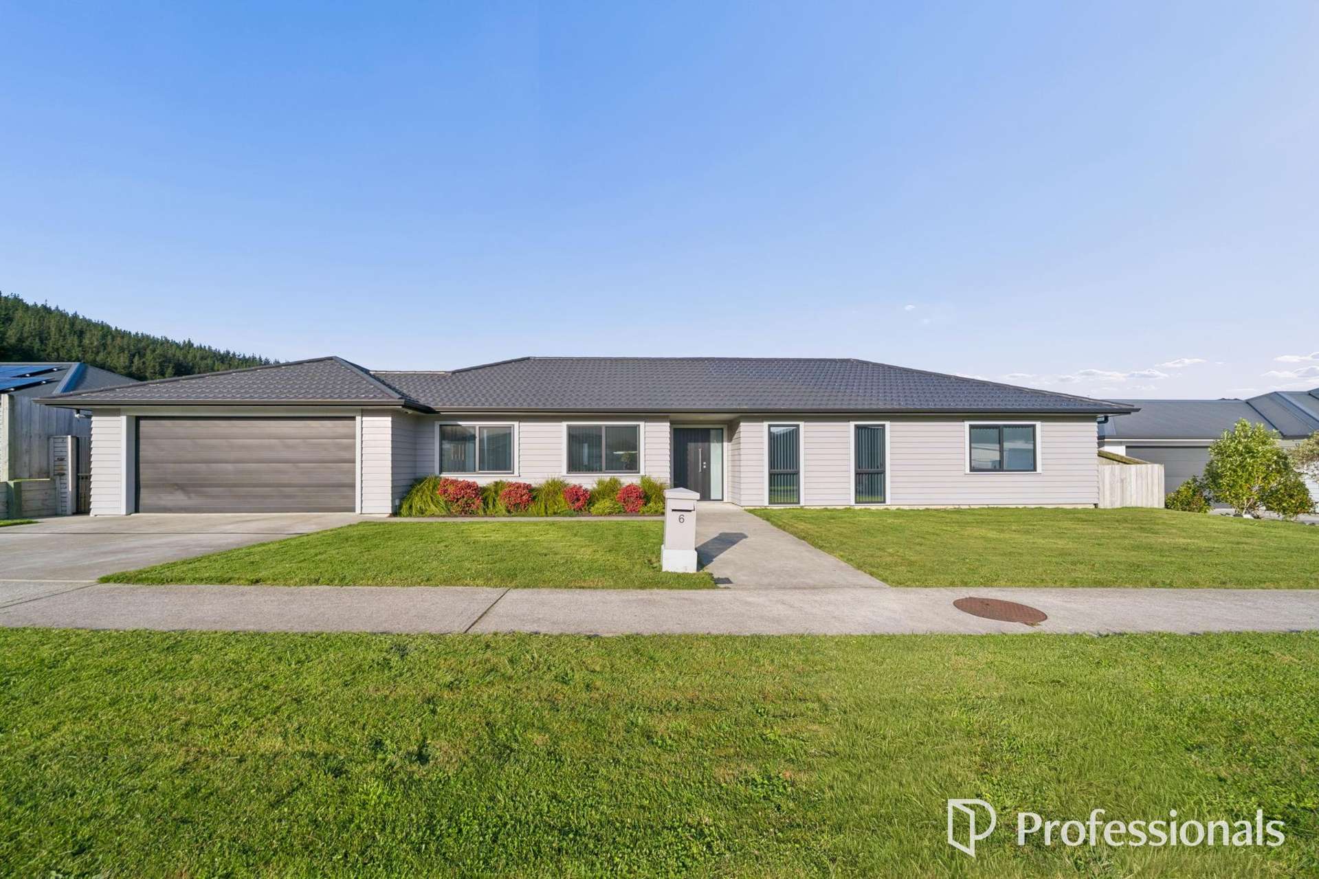 6 Jack Vaughan Grove Wainuiomata_0