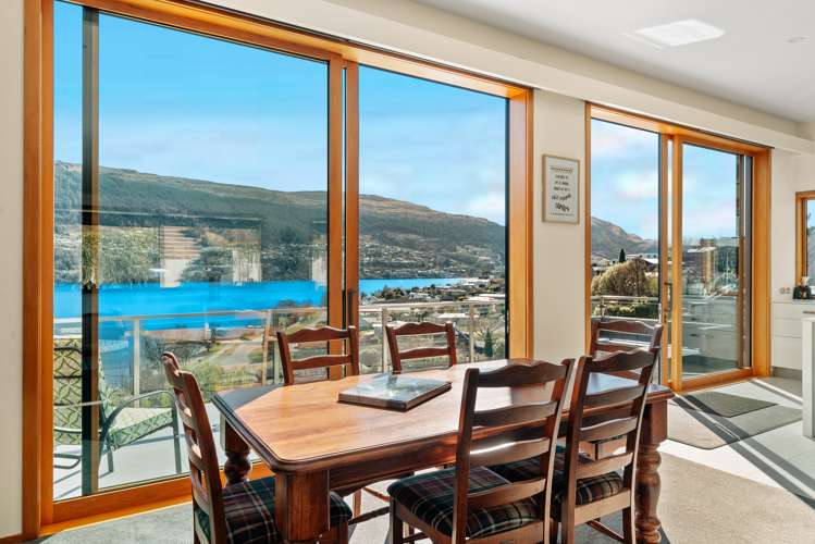 560 Peninsula Road Kelvin Heights_14