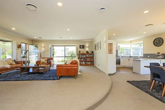 219 Mcleod Street Camberley_4