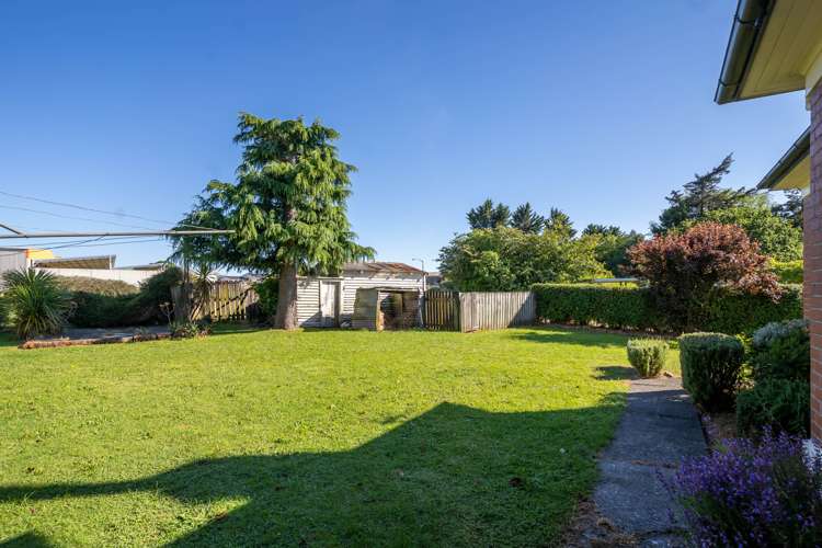 39 Masters Crescent Masterton_12