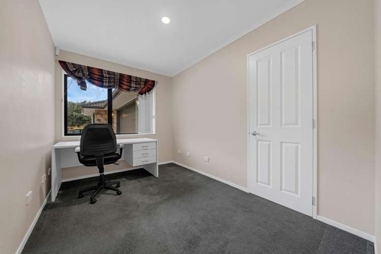 5B Raukawa Grove Waiuku_21