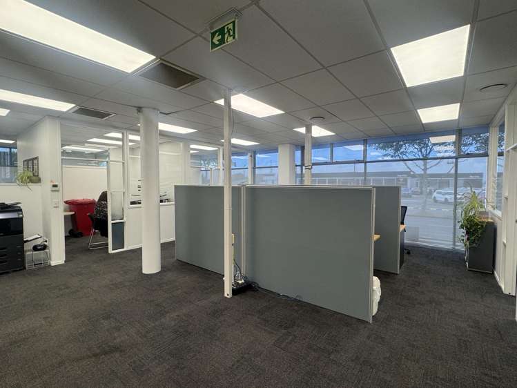 Ground Floor/141 Cameron Road Tauranga Central_6