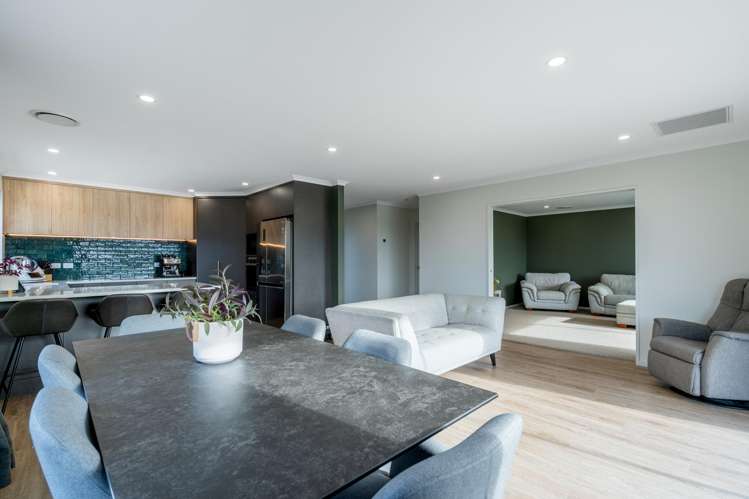 28 Lindsay Way_5