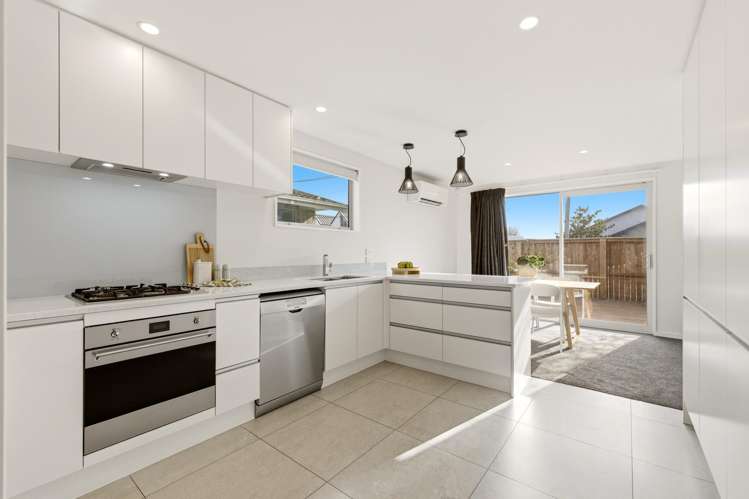 132 Edgeware Road Saint Albans_6