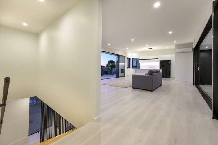 24 Commodore Place Britannia Heights_7