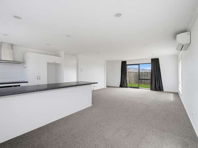 63 Carroll place Owhata_4