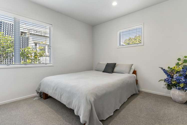 2/118 Victoria Road Devonport_5