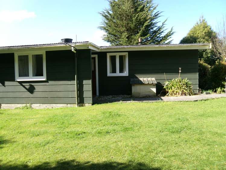 12 Wratten Road Owaka_10