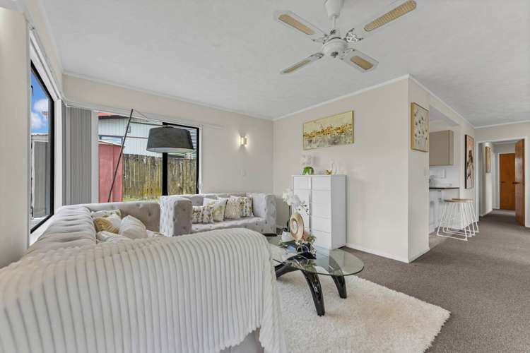 18 Greenstone Place Clover Park_10