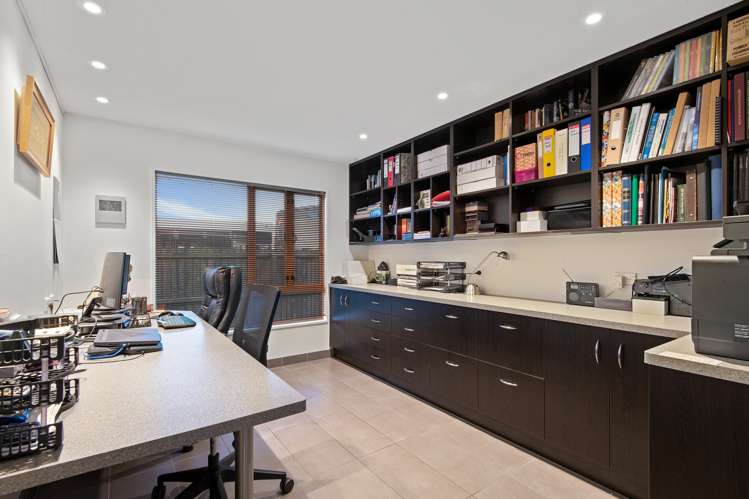 7 Douglas Street Lincoln_16