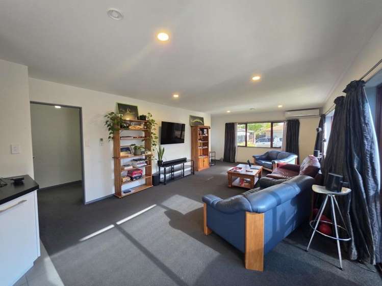 16 Romana Crescent 1131_1
