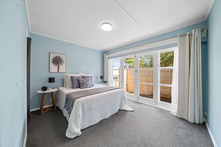 21 Dorset Grove Cannons Creek_7