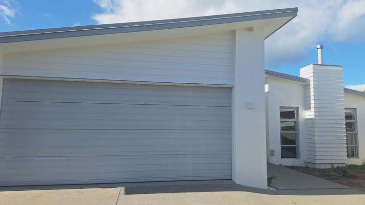 16 Coral Drive Papamoa Beach_0