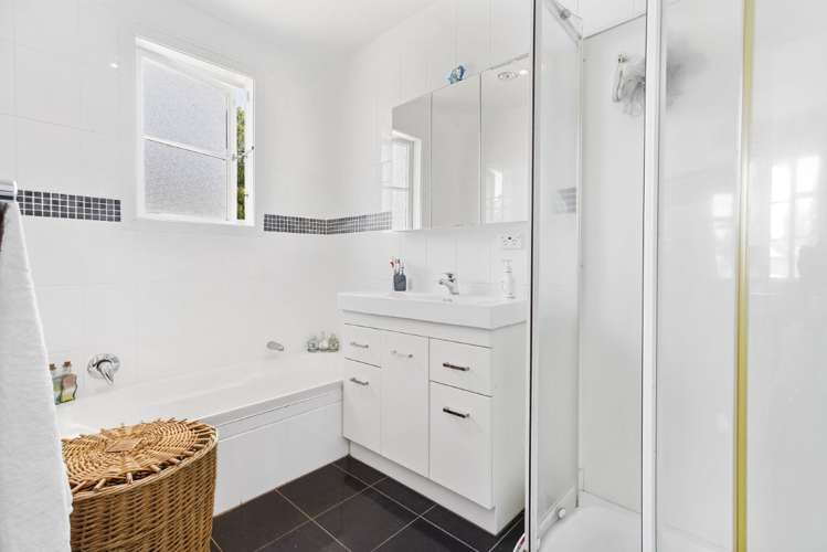 14 Watts Crescent Hamilton East_8