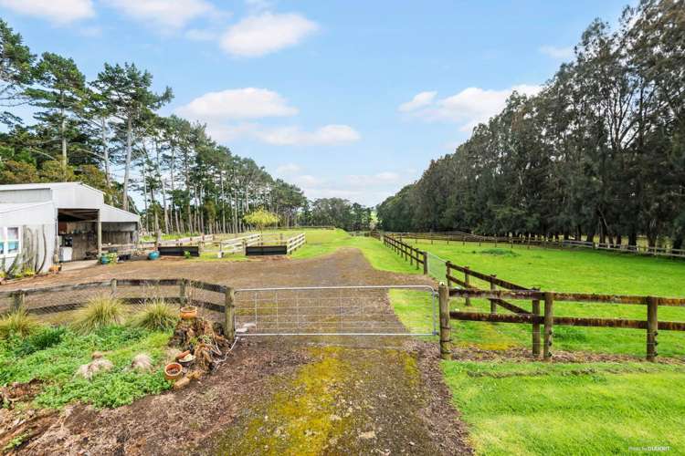 151 Gordon Road Pollok_17