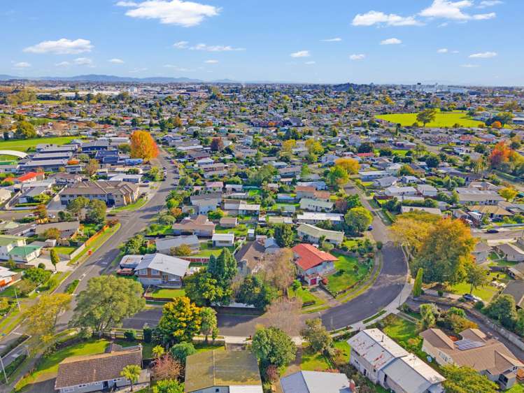 3 Joanna Place Deanwell_31