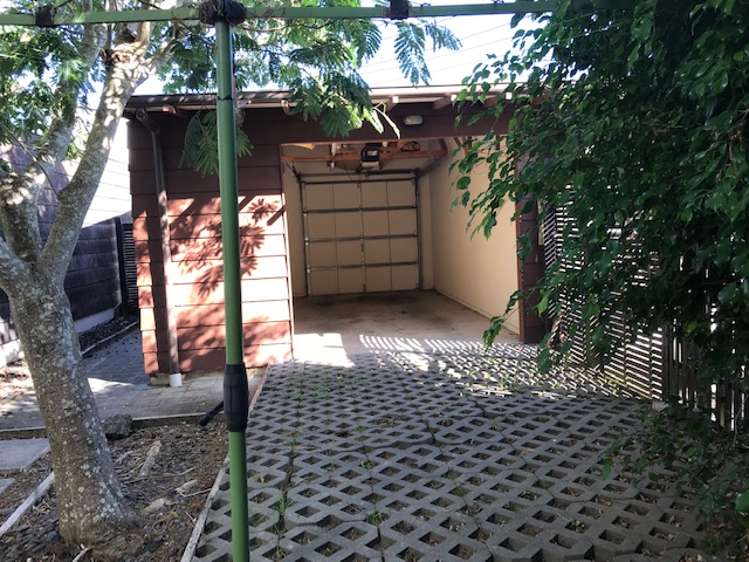 20 Kirikiri Lane East Tamaki_11