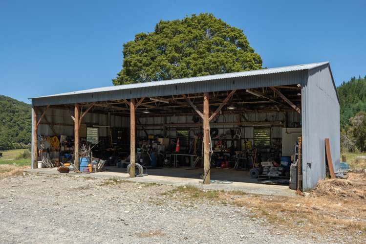 990 Howard Valley Road Howard_25