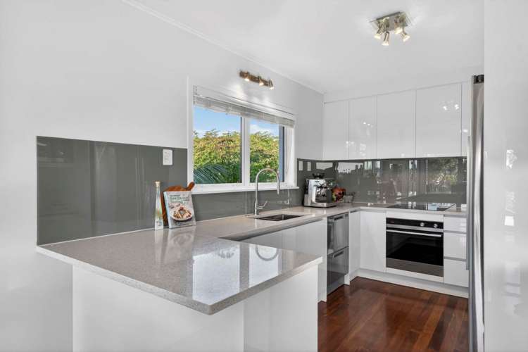 64 Whytehead Crescent St Heliers_7