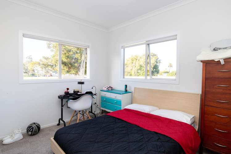 8 Fernleigh Street Kerepehi_12