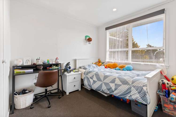 141 Edmonton Road Te Atatu South_10