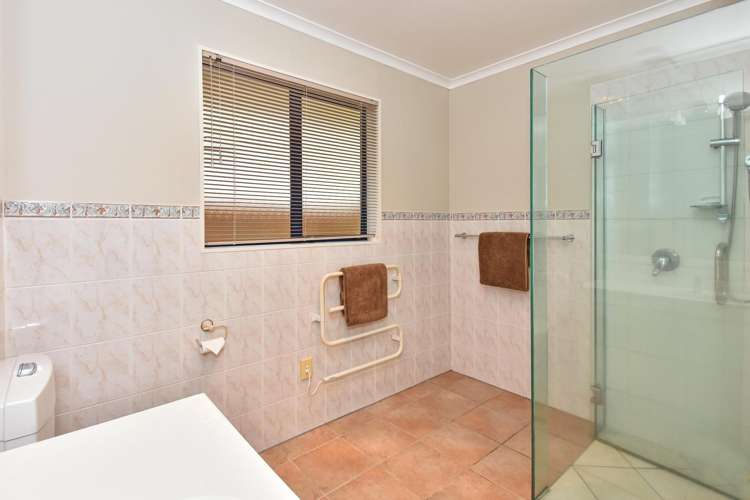 14 Trossach Place Wattle Downs_12