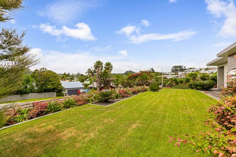 1 Gavinike Place Waimauku_24