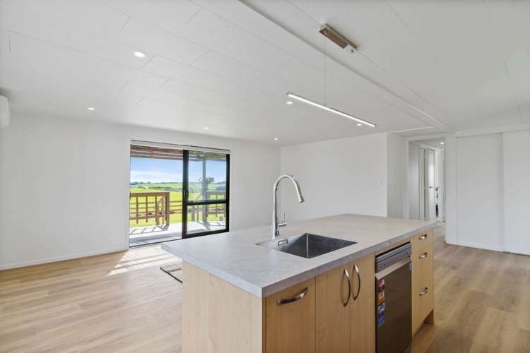 140 Batty Road Kingseat_12