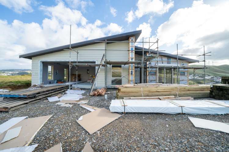 41 Crompton Avenue_0