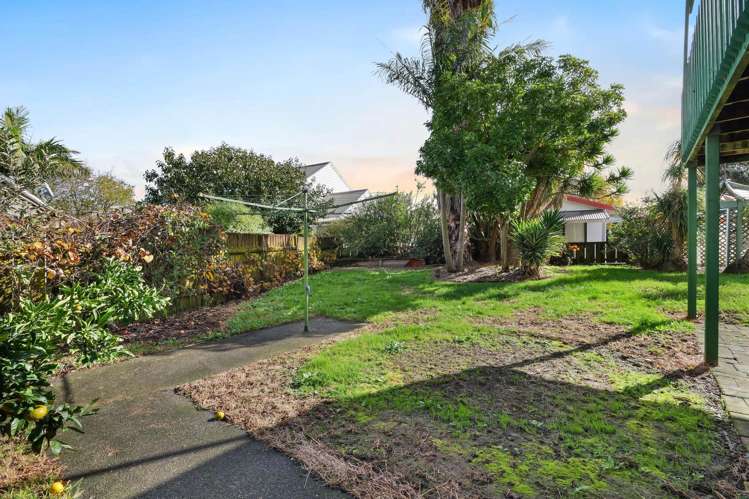 16 Leaming Place Clarks Beach_33