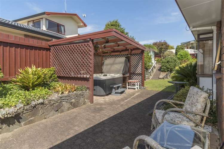 2 Maxine Place Matua_14