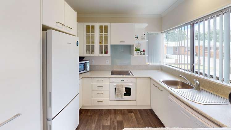 1 Loader Place Tawhero_4