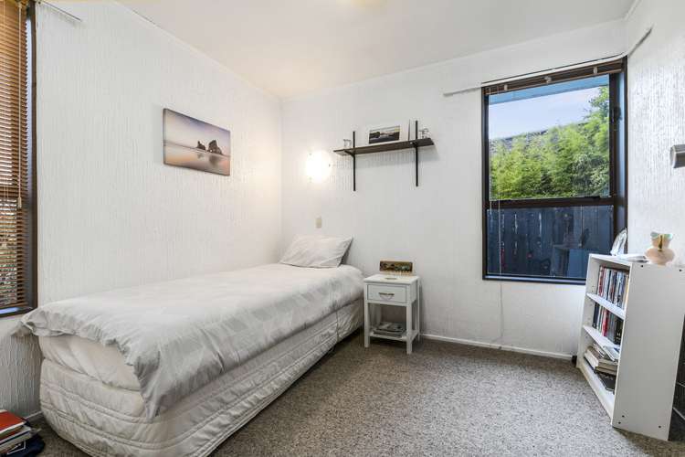 13 Cezanne Place New Lynn_11