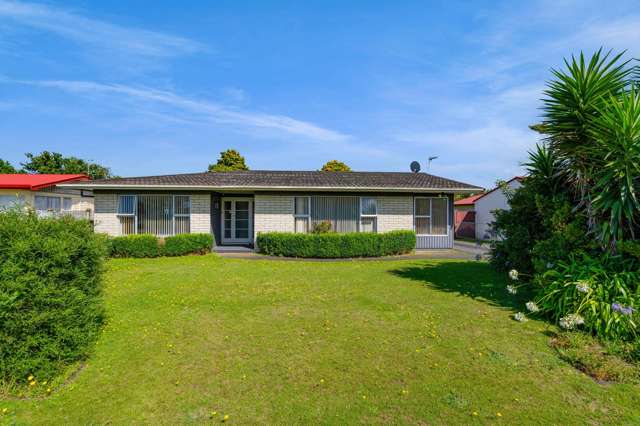 SOLID BRICK + SERIOUS SPACE