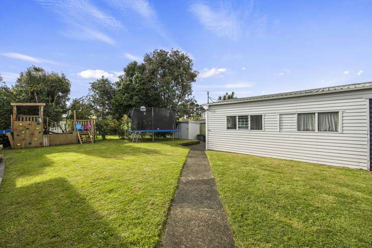 7 Leaming Place Clarks Beach_23