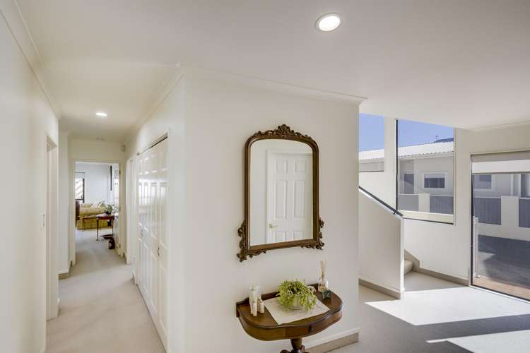 24 The Esplanade Westshore_12