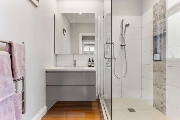 8 Sunderland Avenue Hobsonville_8