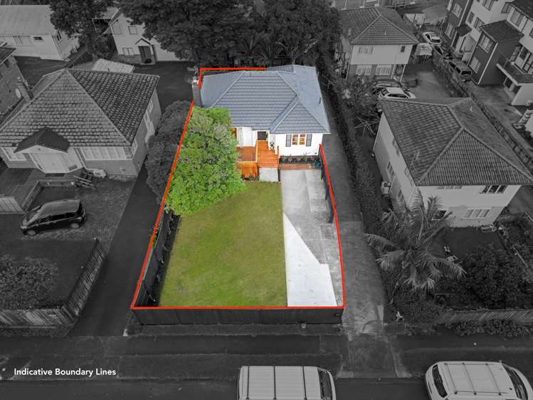 1/8 Hillsborough Road Hillsborough_28