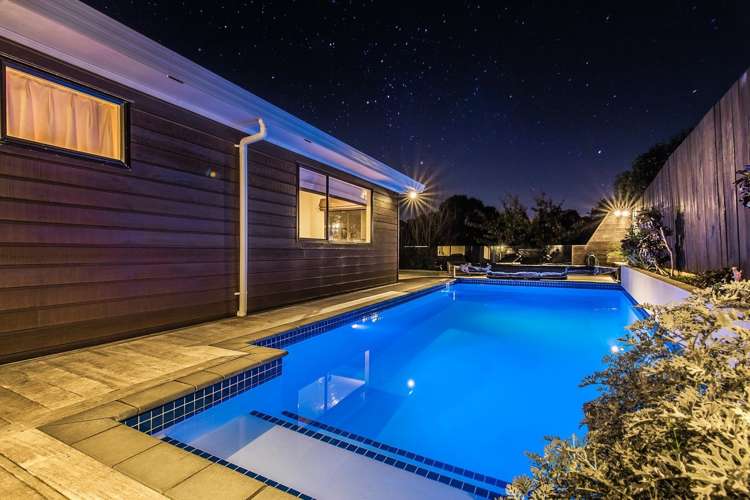 33 Bellbird Rise Murrays Bay_23