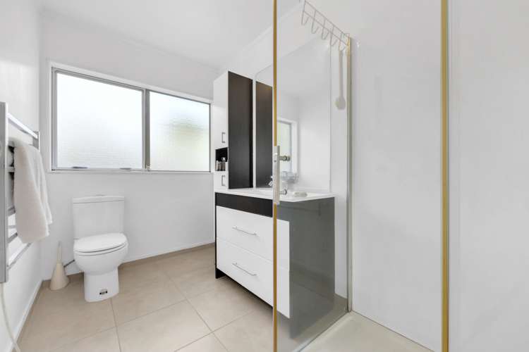 220 Te Irirangi Drive Flat Bush_12