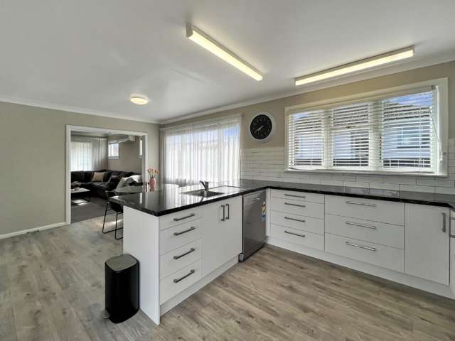 4 Bristol Crescent 2144_2