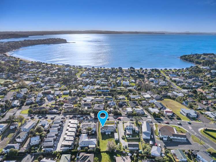 2/941 Whangaparaoa Road Manly_17