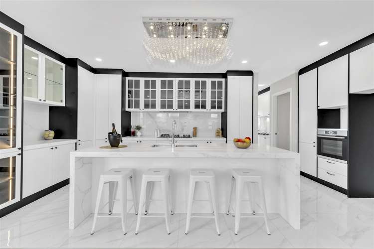 14 Dungloe Avenue Flat Bush_22