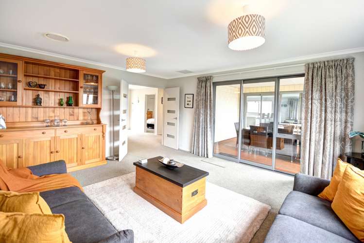 6 Heasley Lane Mosgiel_11