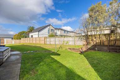 12 Camphora Place_3